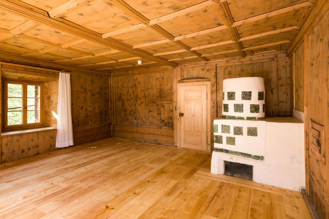 Hotel Chasa Chalavaina Мюстаир Экстерьер фото